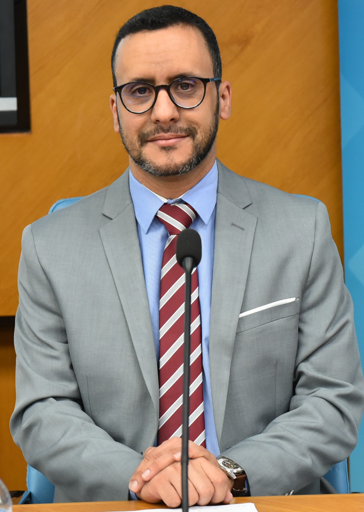 عزمي بشارة