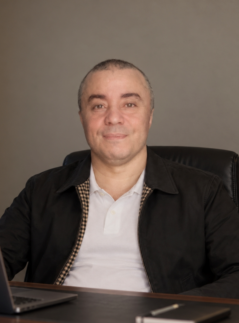 عزمي بشارة